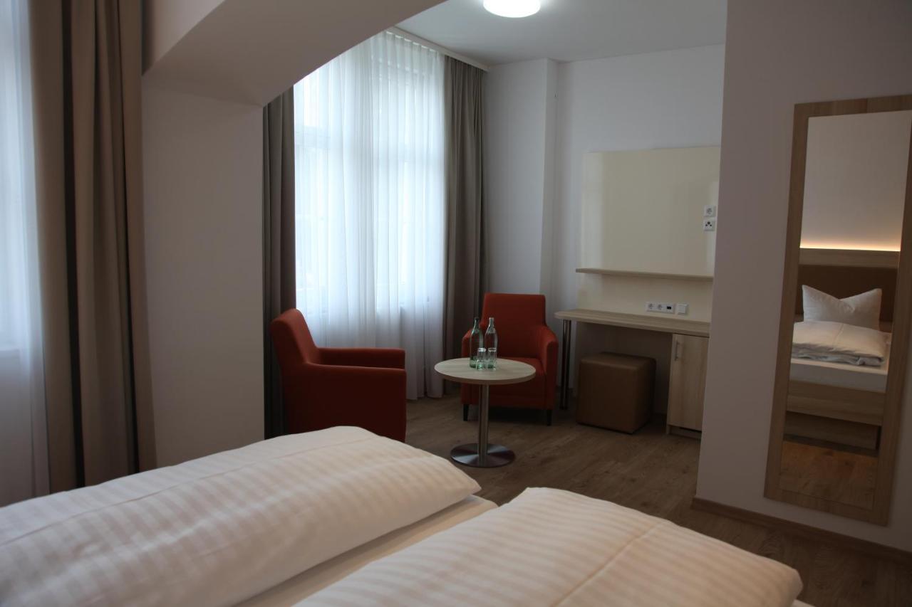 Schuetzen Hotel & Conceptstore เมียร์สบวร์ก ภายนอก รูปภาพ